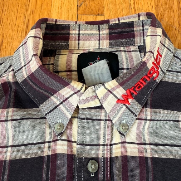 Wrangler x PBR (Professional Bull Riders) Plaid Western Shirt - Picture 3 of 10